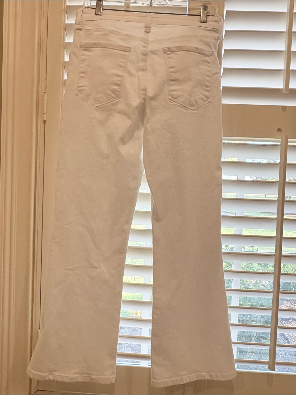 Kut from the Kloth White High rise fab ab Flare Leg - Picture 6 of 6